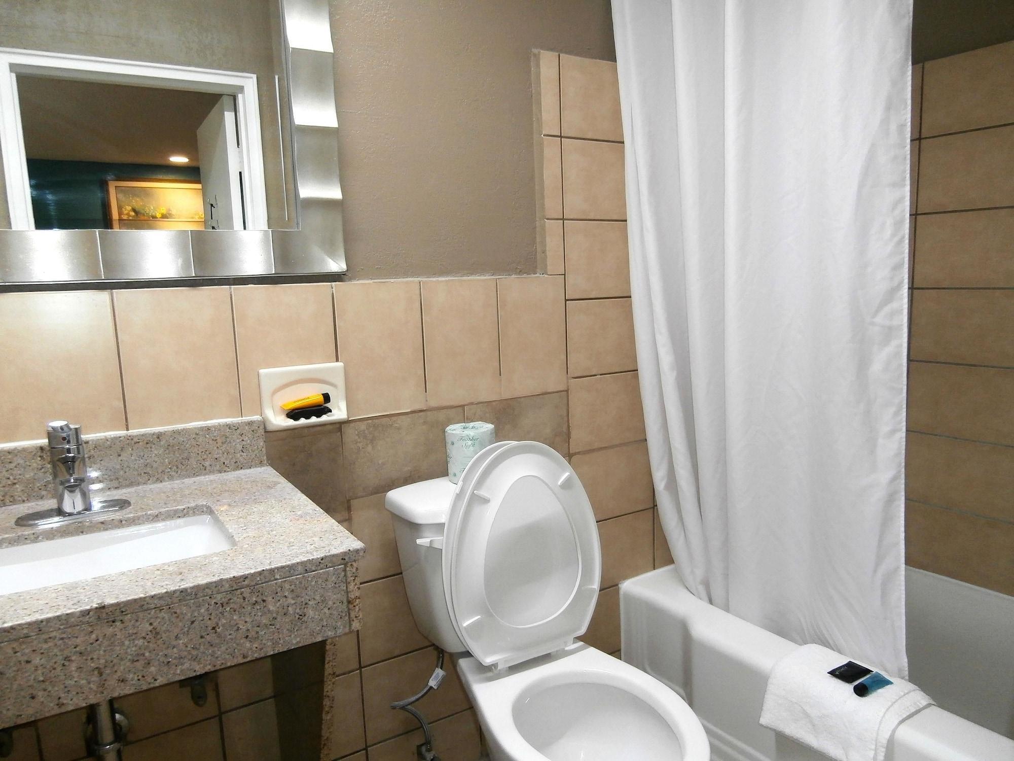 Americas Best Value Inn-Savannah Extérieur photo